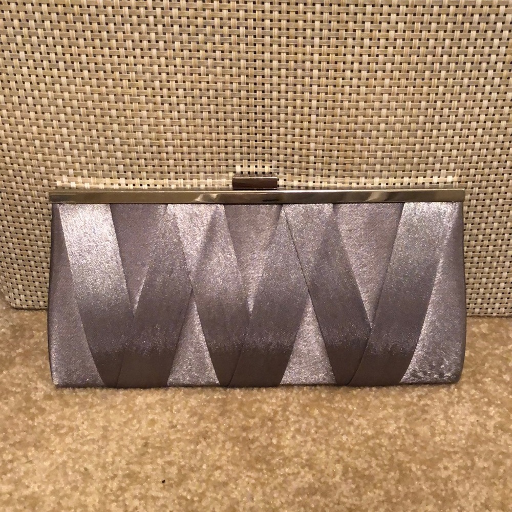 Silver-grey clutch